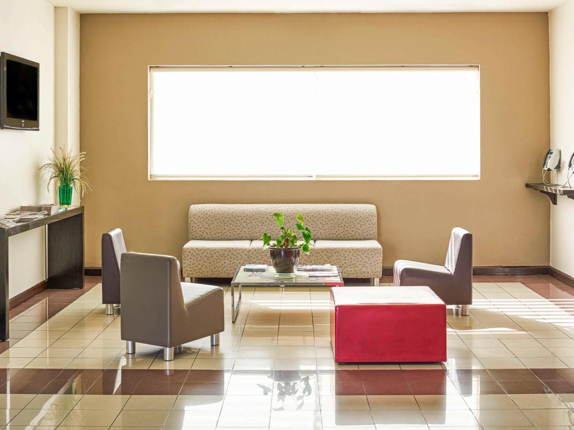 Ibis Monterrey Valle San Pedro Garza Garcia Kültér fotó