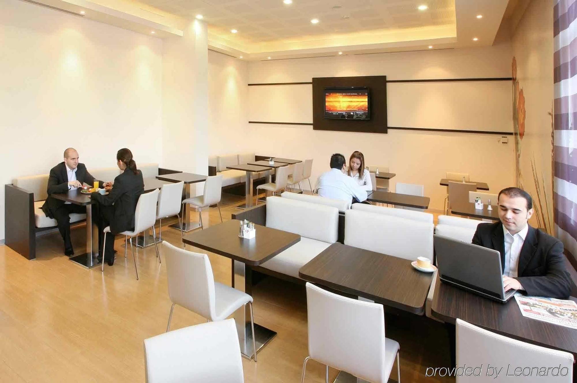 Ibis Monterrey Valle San Pedro Garza Garcia Kültér fotó